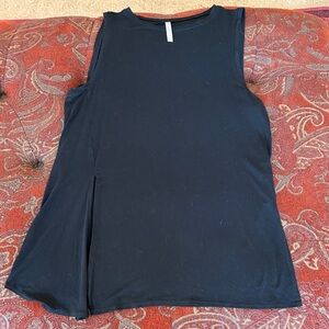 Fabletics Black Muscle Tee for Women⭐️